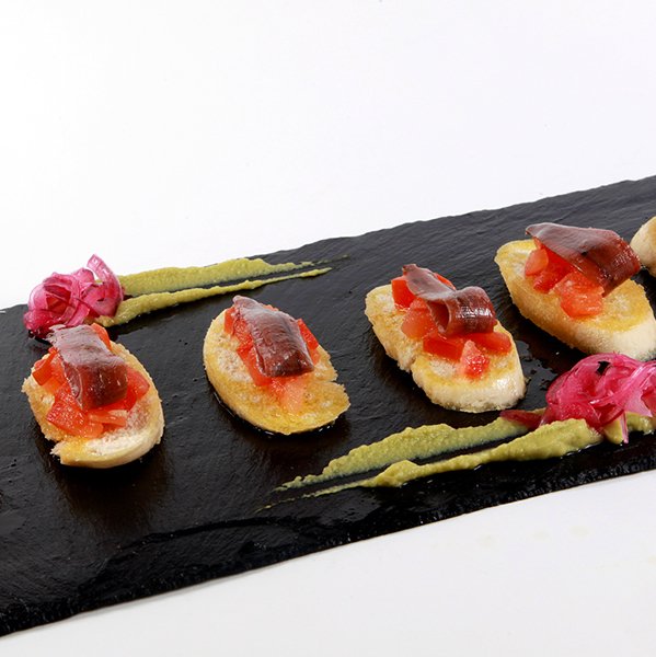 LaRomanee_'s tweet photo. También puedes disfrutar en  @el_bistro de nuestra mejor cocina. Reserva ya en el  918 14 99 78 📞🍽️ https://t.co/NvbG5woNAf