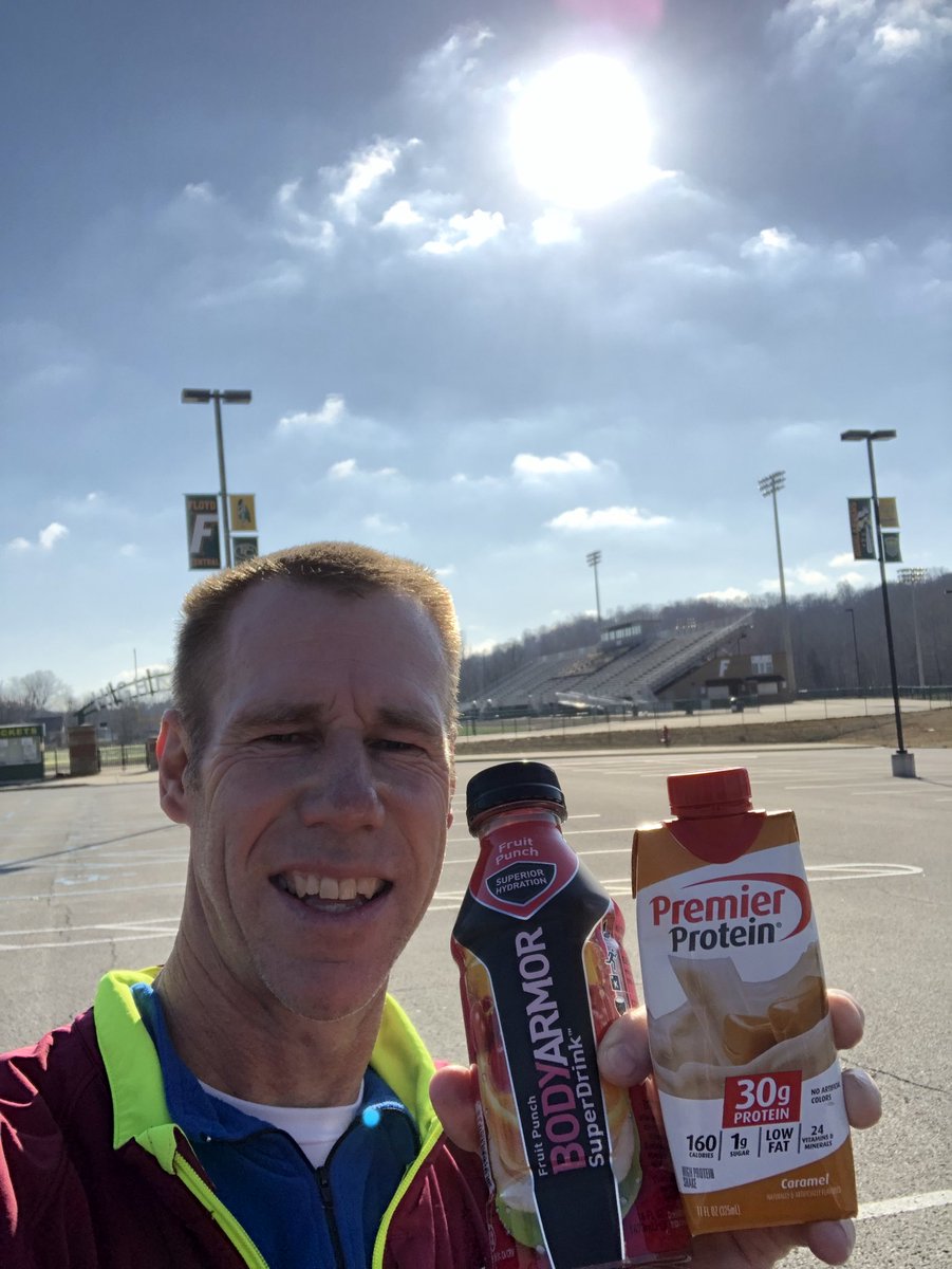 SteveBu01783088's tweet photo. After a tempo run today, you refuel!!!! @DrinkBODYARMOR @premierprotein #dotheworknow https://t.co/KdqviVbh16