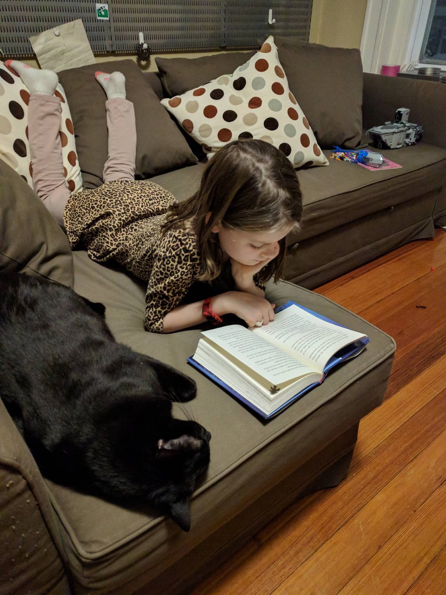 philipdurbin's tweet photo. Erika and Panther are participating in #DevoReads on their snow day. https://t.co/UqNFidFJGA