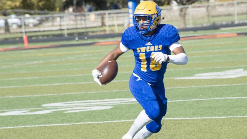 SirIsaTotah's tweet photo. Blessed to have received an offer from Bethany College @QBcoachsnyder https://t.co/vDOA7pfsh4