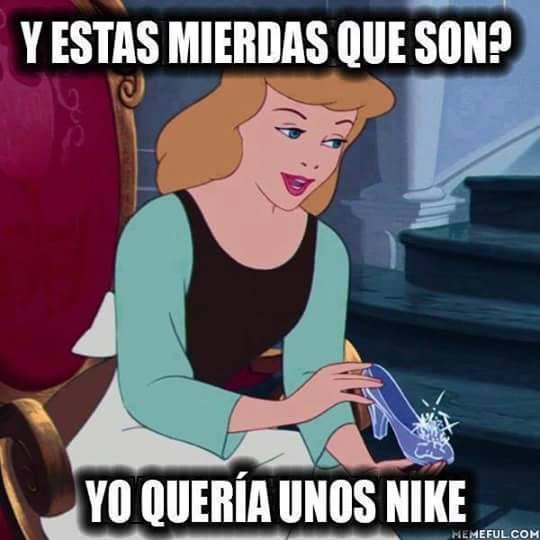 Dark__Disney's tweet photo. Cuando ves #cenicienta y no puedes evitarlo https://t.co/zVVw0MZp5h