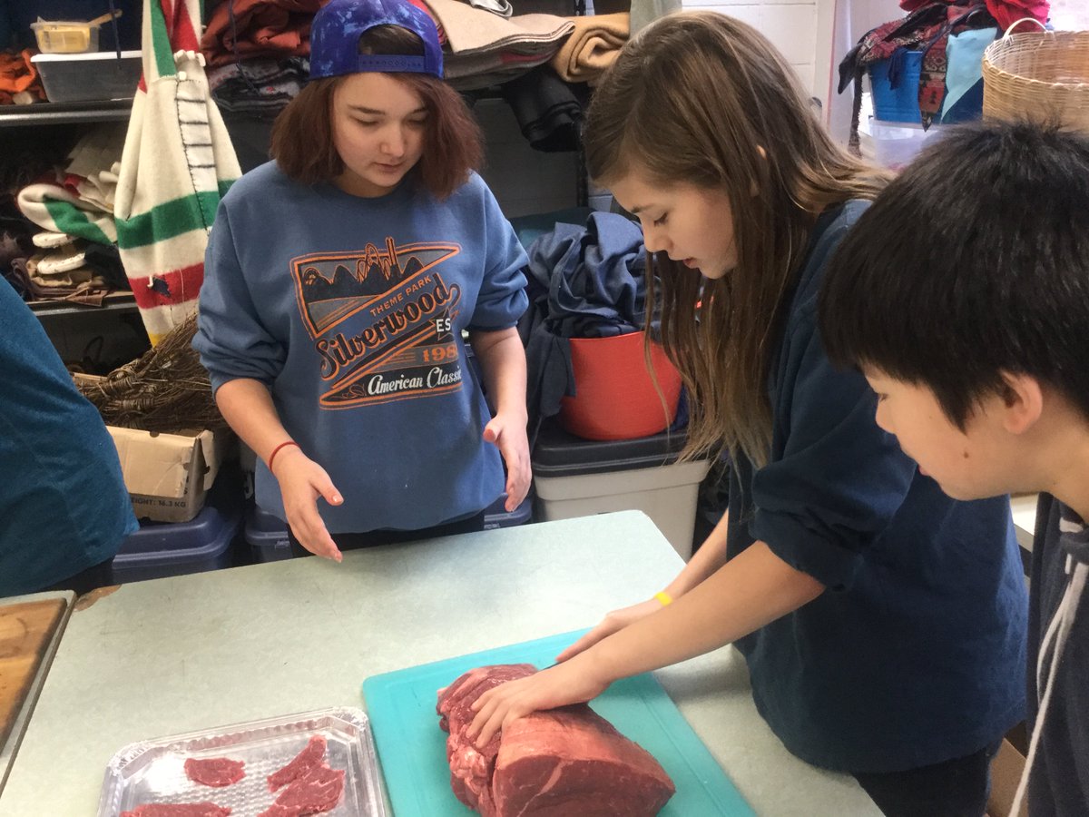 Trafalgar (@trafalgarmiddle) on Twitter photo #Pemmican, anyone...? Ab-Ed Ss prepare the suet and the meat for drying. trafalgar.sd8.bc.ca/aboriginal-pro… #sd8kootenaylk #Pemmican, anyone...? Ab-Ed Ss prepare the suet and the meat for drying. trafalgar.sd8.bc.ca/aboriginal-pro… #sd8kootenaylk
