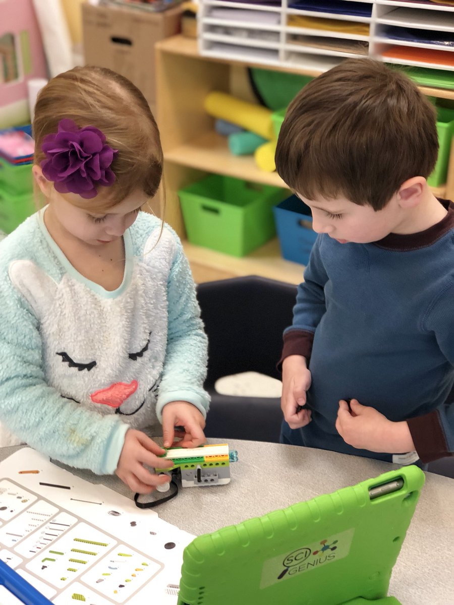 GoddardSchool's tweet photo. RT @scigenius_STEAM: Itβs awesome to see when our girl students take control!! @GoddardSchool #scigenius #GirlsInSTEM #LEGO #legoeducation https://t.co/gFdXMom6hZ