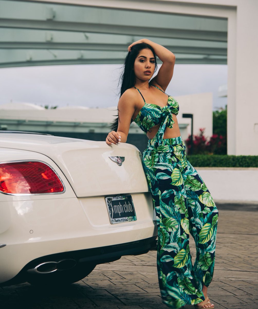 instagram: emxsanchez