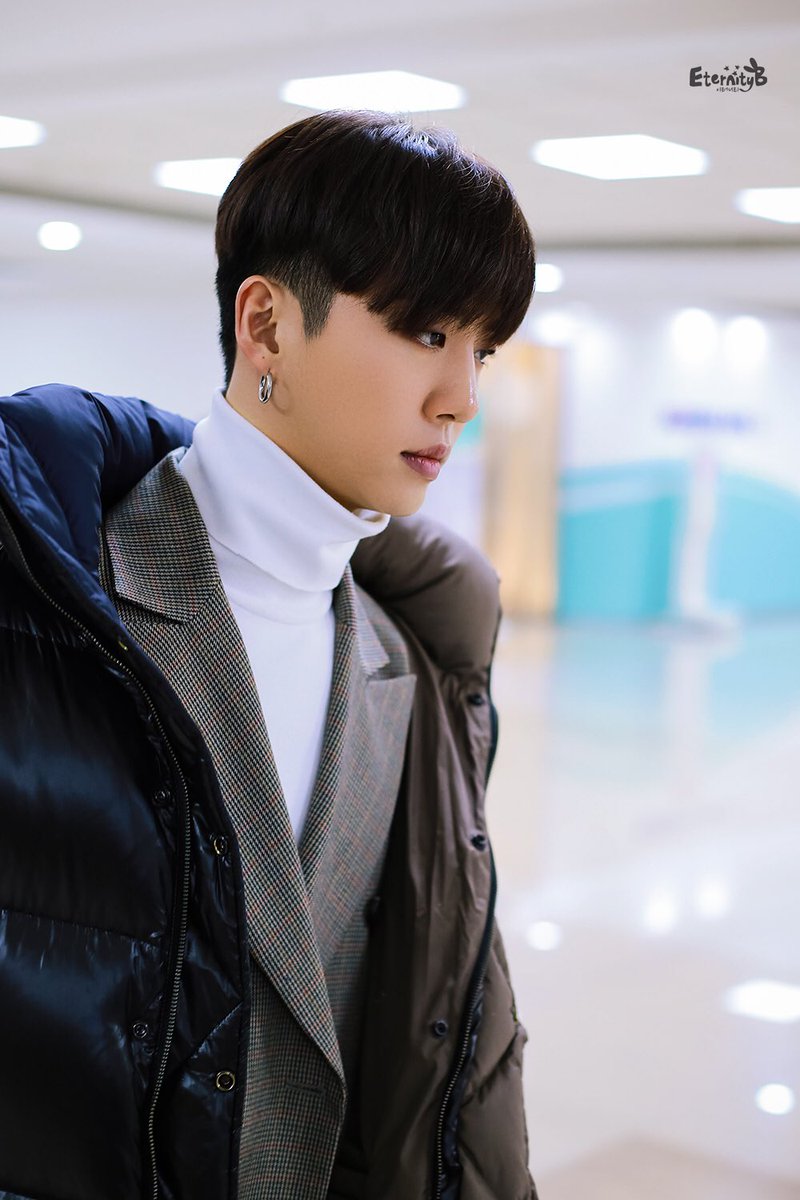 EternityB0331's tweet photo. 20180105 ✈️ @BAP_Bangyongguk https://t.co/aJwqInvrpc