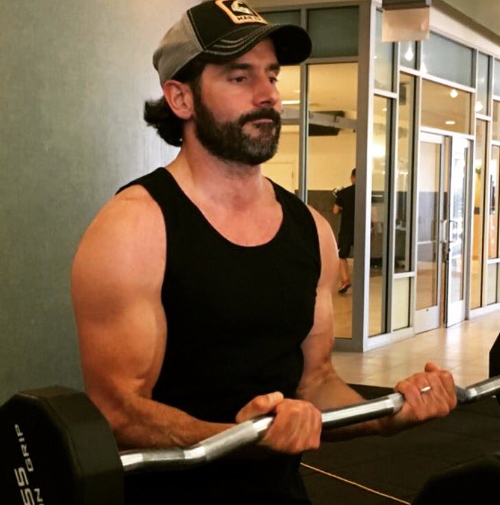 christophergia's tweet photo. New Year-New You... Get your nutrition plans in order. Thank you @thehealthyivy for keeping me on top of my game!! Check out their website to learn more: https://t.co/MGukzBc1fZ #fitness #nutrition #food #glutenfree #fodmap #livehealthy #wellness #leap #mrttest #weightmangement https://t.co/FGMixD6yj0