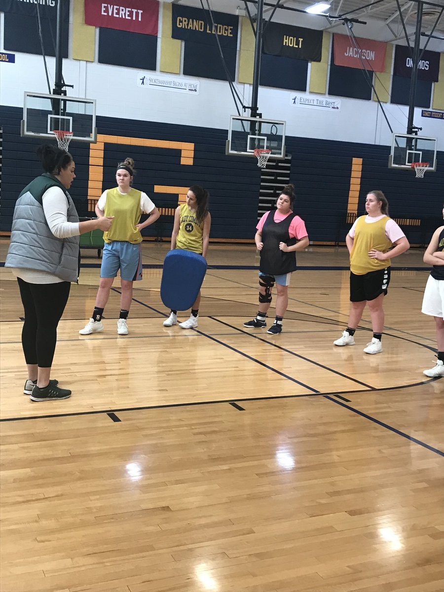 Big thanks to <a href="/Aitch45/">Lauren aitch</a> Lauren Aitch for giving us some insight, motivation and a few good drills!!