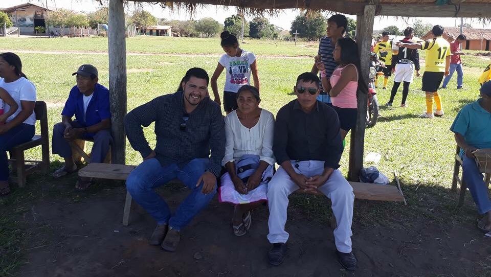 falvarezpolitic's tweet photo. Tengo la dicha de seguir descubriendo y aprendiendo de tanta gente con la que me encuentro en mi tierra de San Ignacio. Esto yo lo transmito a los demás barrios, a mis demas amigos, a toda mi gente... transmito la humildad y las ganas de seguir adelante que ustedes me dan! https://t.co/IFneUzNm5u