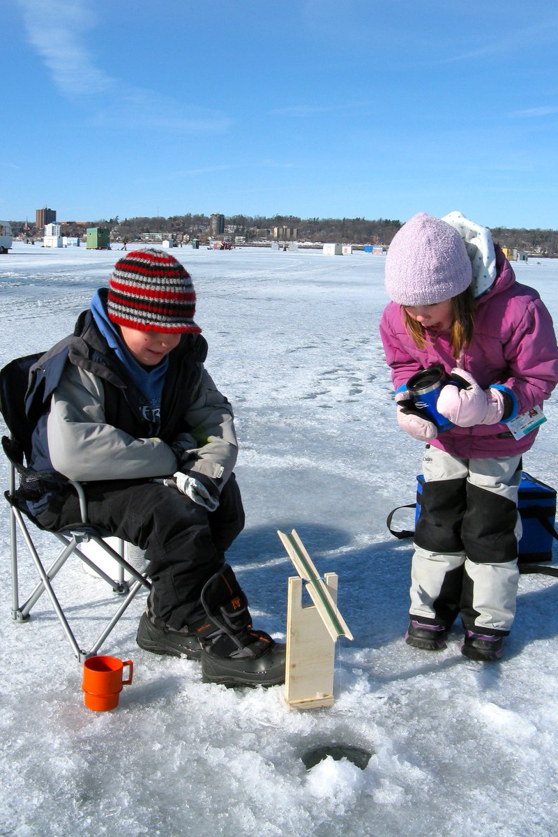 VisitLakeSimcoe's tweet image. So much to enjoy #outdoors in the #winter in the #lakesimcoe watershed ow.ly/3sB830fNG0y