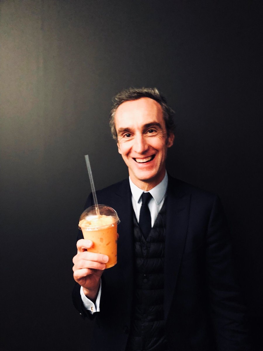 GinetteStore's tweet photo. En manque du soleil ?
Faites comme Arnaud, optez pour le smoothie Recover ;) 

🍍🍍Ananas + Papaye + Carotte + Baies de Goji 🍍🍍

(Et le sourire de Ginette, contagieux 😉 )

#instamood #smoothies #vitamines #hiver #smile https://t.co/NGDScqCaMj