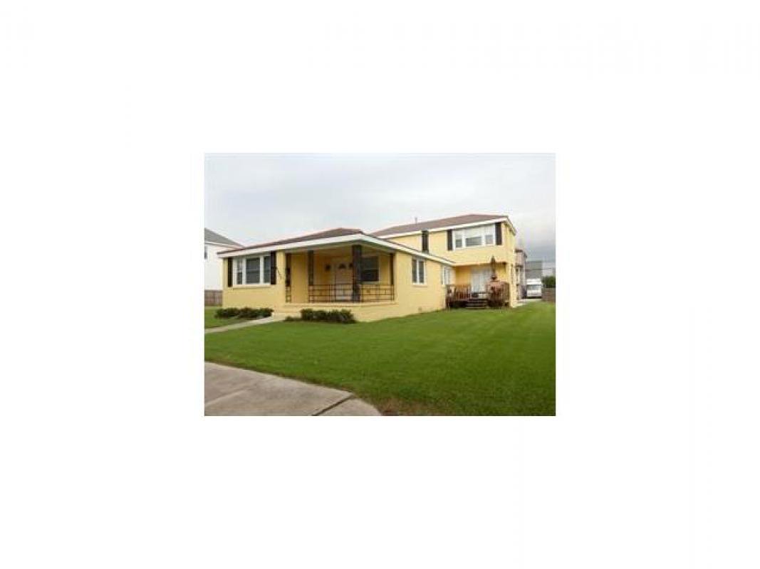 REMAX_affiliate's tweet photo. Just listed by Cindy Pacaccio in #NewOrleans #LA. 6525 CANAL Boulevard B! Please retweet!  https://t.co/O2nf2UBhlL https://t.co/WfQ0ePsUhj