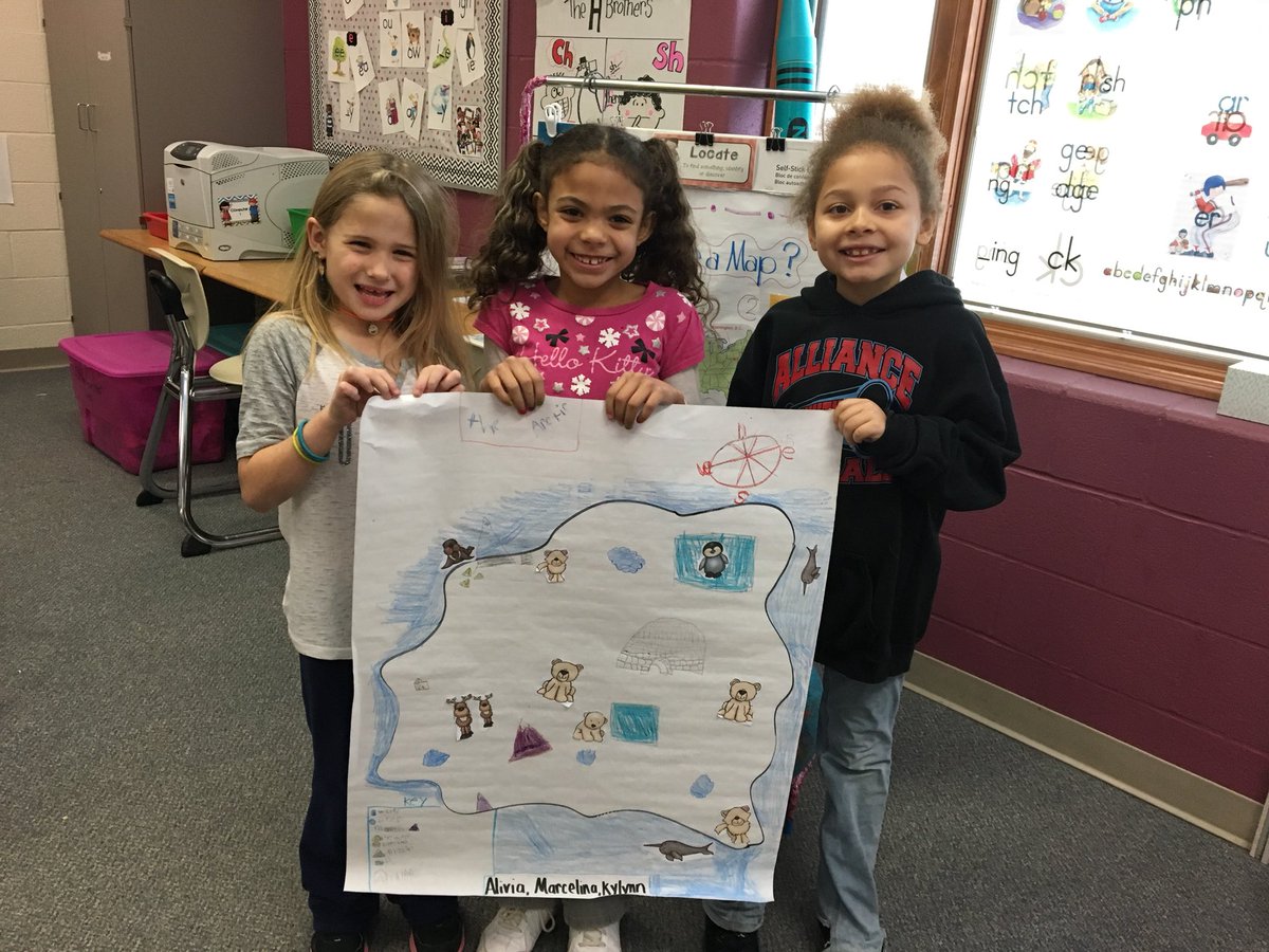 girlpowerBBB's tweet photo. Using what we’ve learned to make original ARCTIC maps. #timelylessons #ArcticBlast @ACSDRockhill @AllianceCSD https://t.co/ZrQHECb1Wu