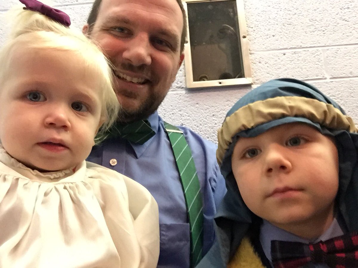 CrocsandCargos's tweet image. Episode 16: Religion + Holidays is up. Join @jgdowski and @skortlandt as we wrap up our breaks and charge into the New Year! #resolutions2018 #toddlerwisemen #dadchat yalldontsaythat.com/crocsandcargos