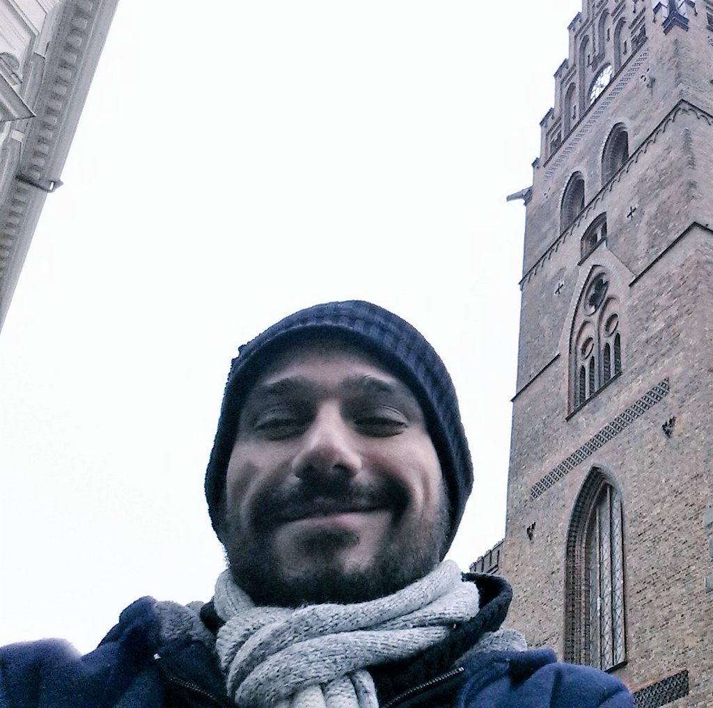JoelSepelJOELSE's tweet photo. #MALMÖ #Malmö🇸🇪 #Sweden #Sweden🇸🇪 #JoelSe #JOELESEPEL #joelsepel #JOELSE #joelse #singer #Rocker #top #performer #FrontMan #PowerSinger #ItalianRocker #alphadude #PAROLIERE #talentuous #MusicoCantador #Composer #SINGER #topvocalist #showman #WhiteSmile #WhiteTeeth #Cantador🎵 https://t.co/LXHIONQLcH