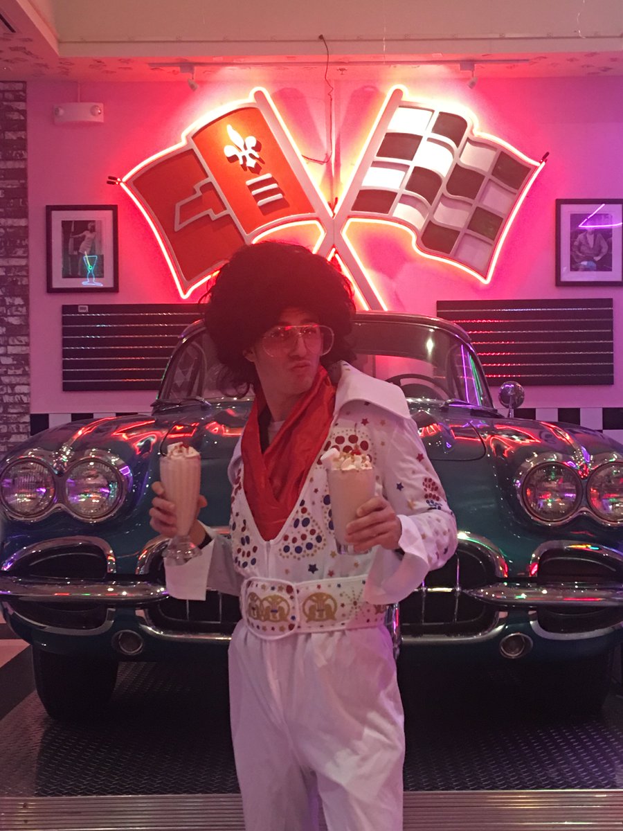 Corvette Diner tweet media