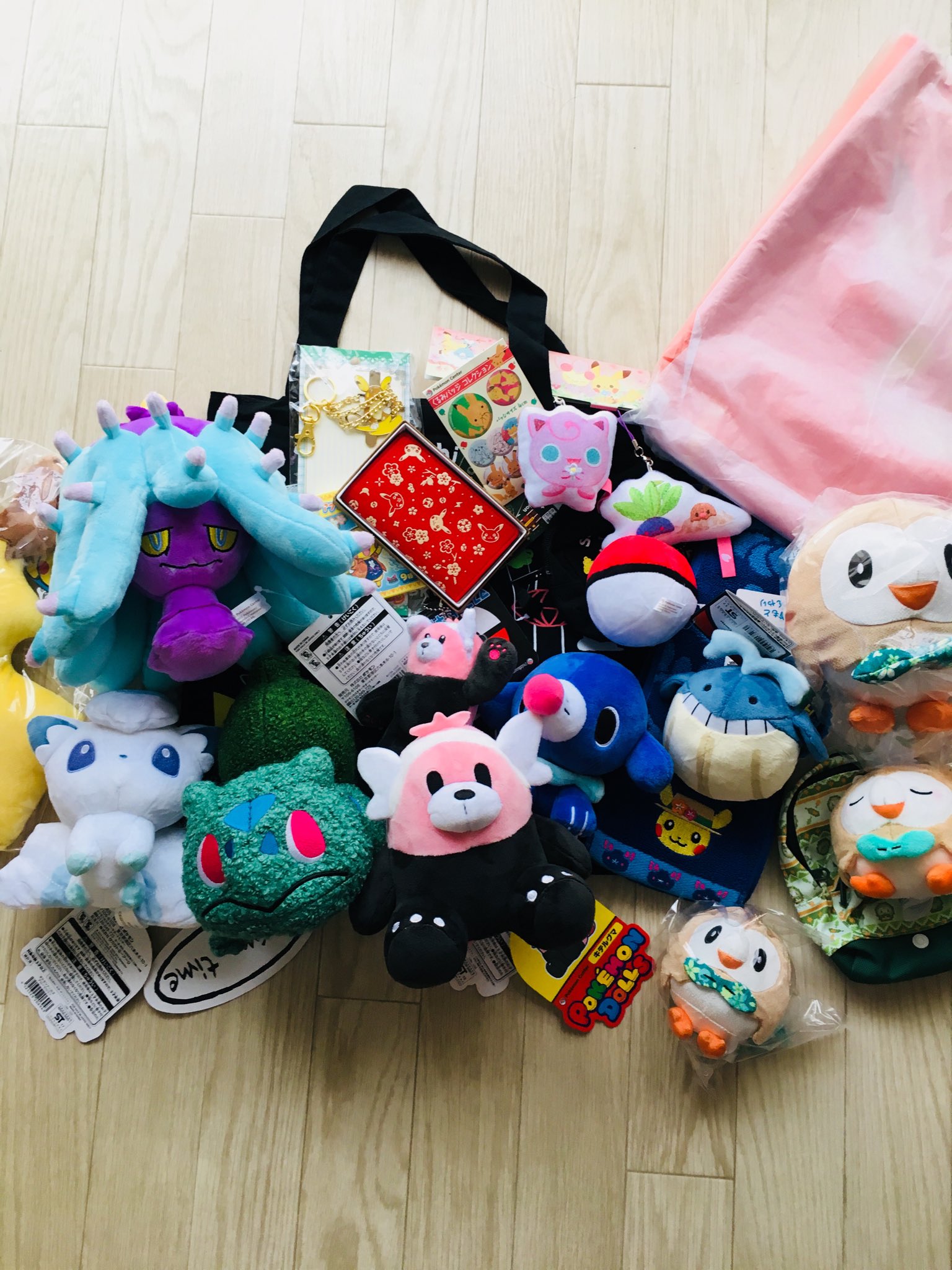 梅子 ポケモンセンター福袋 18 ピカピカバッグ T Co Mqjwu4iui4 Twitter