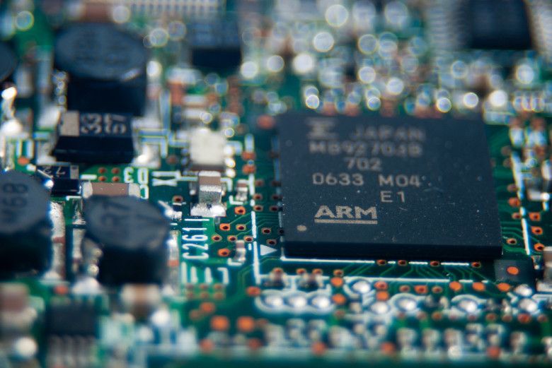 Lance_Edelman's tweet photo. #ARM confirms #processor flaw impacts some #Android #iOS #Nvidia and #Sony devices -
https://t.co/VGYegti2j1 #semiconductors #cpuflaw #intelflaw #intelbug #ARMflaw https://t.co/dpNCOXYR6F