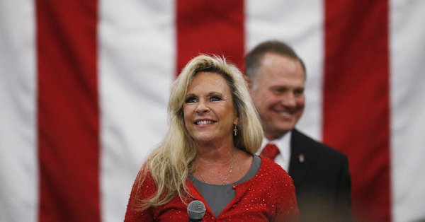 This is hilarious. Roy Moore's Jewish lawyer — the one his wife invoked as a defense against his antisemitism — voted for Doug Jones and raised money for his campaign