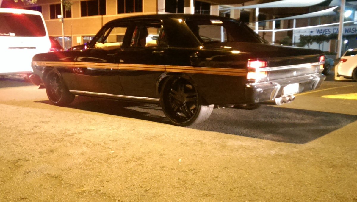 Smileybrad01's tweet photo. Some sweet rides in Braddon last night #nats31 #cruising https://t.co/E0byKJOKQx