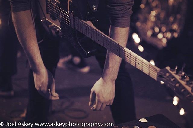 PlayEntNetwork's tweet image. Reposting @askeyphoto:
Buffet put on a high energy show last night at The Depot. #thebusinessrecs #jvdmusic #anacortes #music #loudisgood