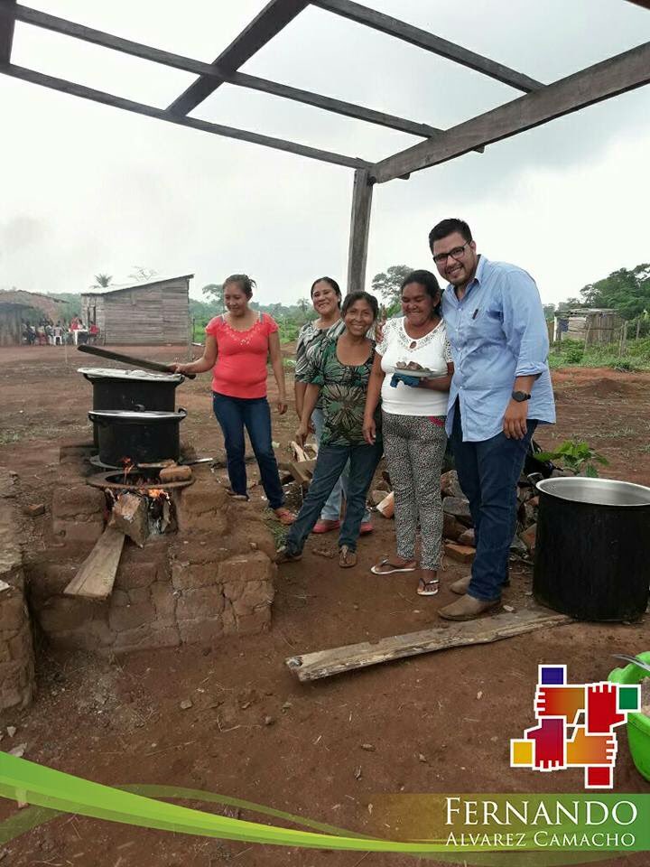 falvarezpolitic's tweet photo. Ellas son las principales autoras de este dulce sabor que nos brinda la vida. Para todas ellas, les deseo un gran año. Gracias por darnos la oportunidad de servir con el corazón a San Ignacio de Velasco. ♥️🙏🏻 https://t.co/leNl1CUCed