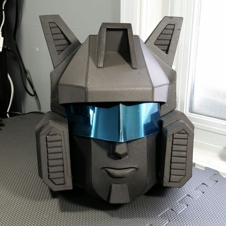 bmbids's tweet photo. Another transformers helmet finished! Jazz looks so badass! #Transformers #cosplay #costume #Helmet https://t.co/lIbzrsQM7R