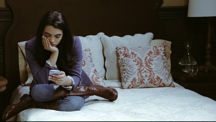 buffy23456's tweet photo. Aburrida mood 🙈😂 @SinTuMiradaOf @ScarletGruber #TeamVanessa #SinTuMirada https://t.co/bbzazvd7yA