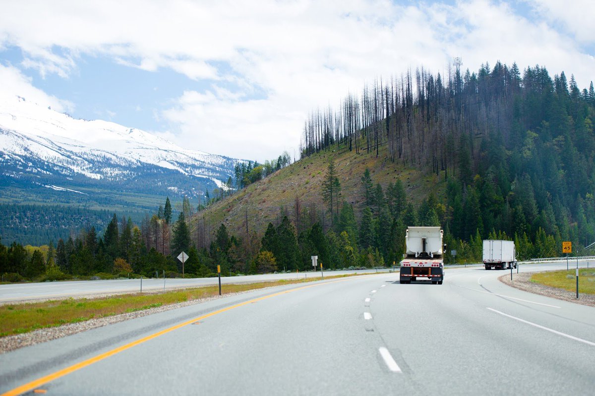 Lower your #CPM with these 3 tips: ow.ly/DL7T30hAdpu #trucker #trucking #costpermile