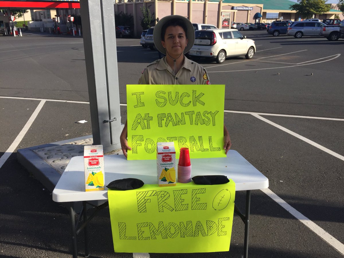 AustinTani's tweet photo. Free Lemonade #viral #FantasyFootball #fantasy @ESPNFantasy @espn @MatthewBerryTMR https://t.co/FK8lt2aQzu