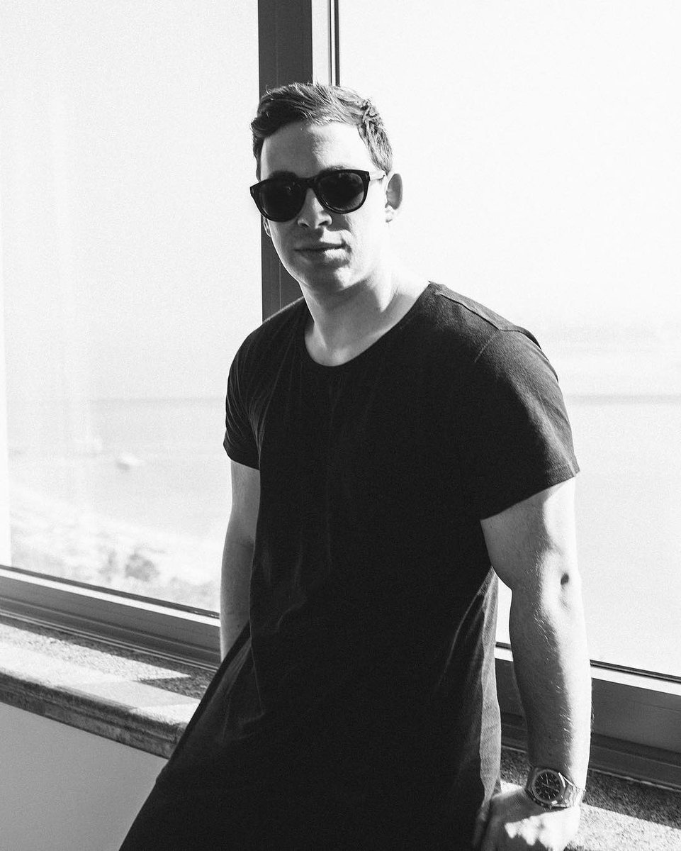 mexico_hardwell's tweet photo. β«βͺ Handsome boy #O7O11988 #3Days #Adult π± #Like #Hardwell #GoodNight #RobbertVanDeCorput #BlackandWhite https://t.co/FAZ2EF7h0X