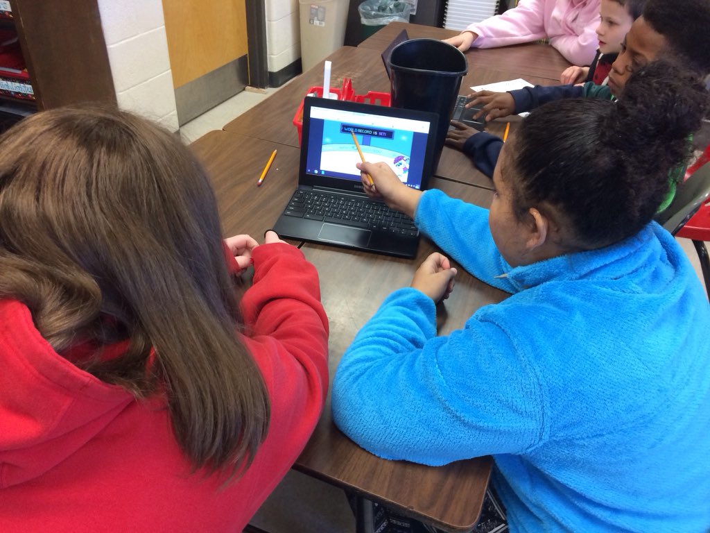 evagriffin10's tweet photo. We played our 1st digital @breakoutEDU game today and ❤️ it!!! We broke out of 1st semester...look out second semester, here we come! #FiredUp #WeGotThis 👍🏻#5thGrFun #ColtPride @RivercrestSD @ColtCoach1 https://t.co/ju6pftuc9G