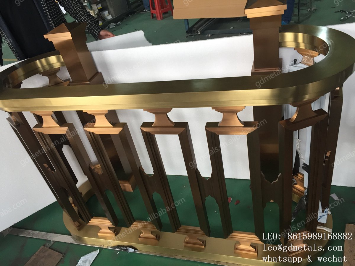 bryant_lithium's tweet image. Korea Paradise Casino Engineering, Hall Railing, Bronze Stainless Steel Hairline Finish