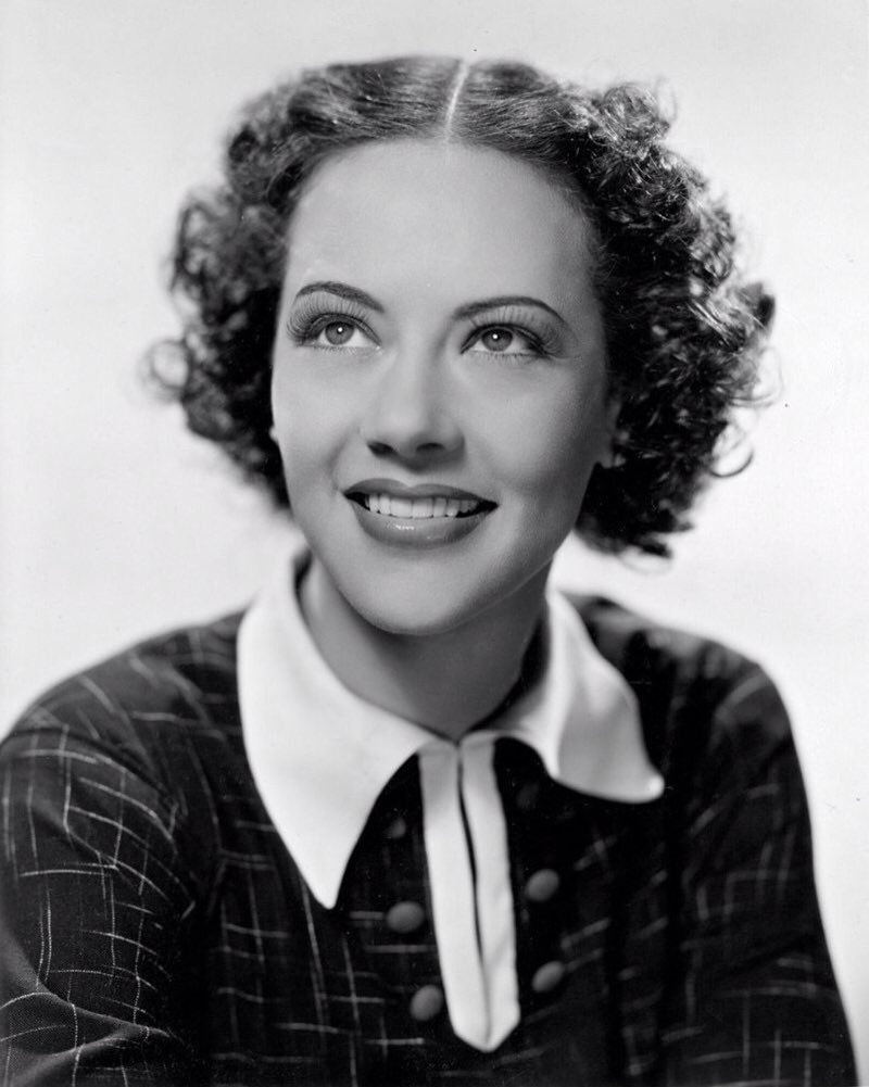 While some people tried to pass as white, there were others who stood against it and openly embraced their blackness. Fredi Washington was one of those people. Fredi dedicated a lot of her career to advocating for blacks in entertainment