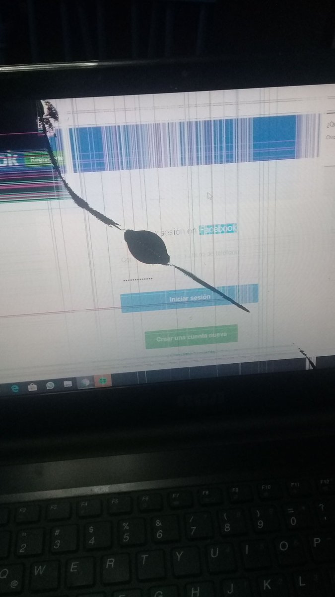 RParafioriti's tweet photo. Cortan la luz, vuelve, bajan la tensión, necesito la computadora para trabajar, se quema, la vuelven a cortar, así desde las 15hs @OficialEdesur  #QueVivaAranguren  #LaRevoluciónDeLaAlegria #YLasInversiones? https://t.co/3CLRGV34nj