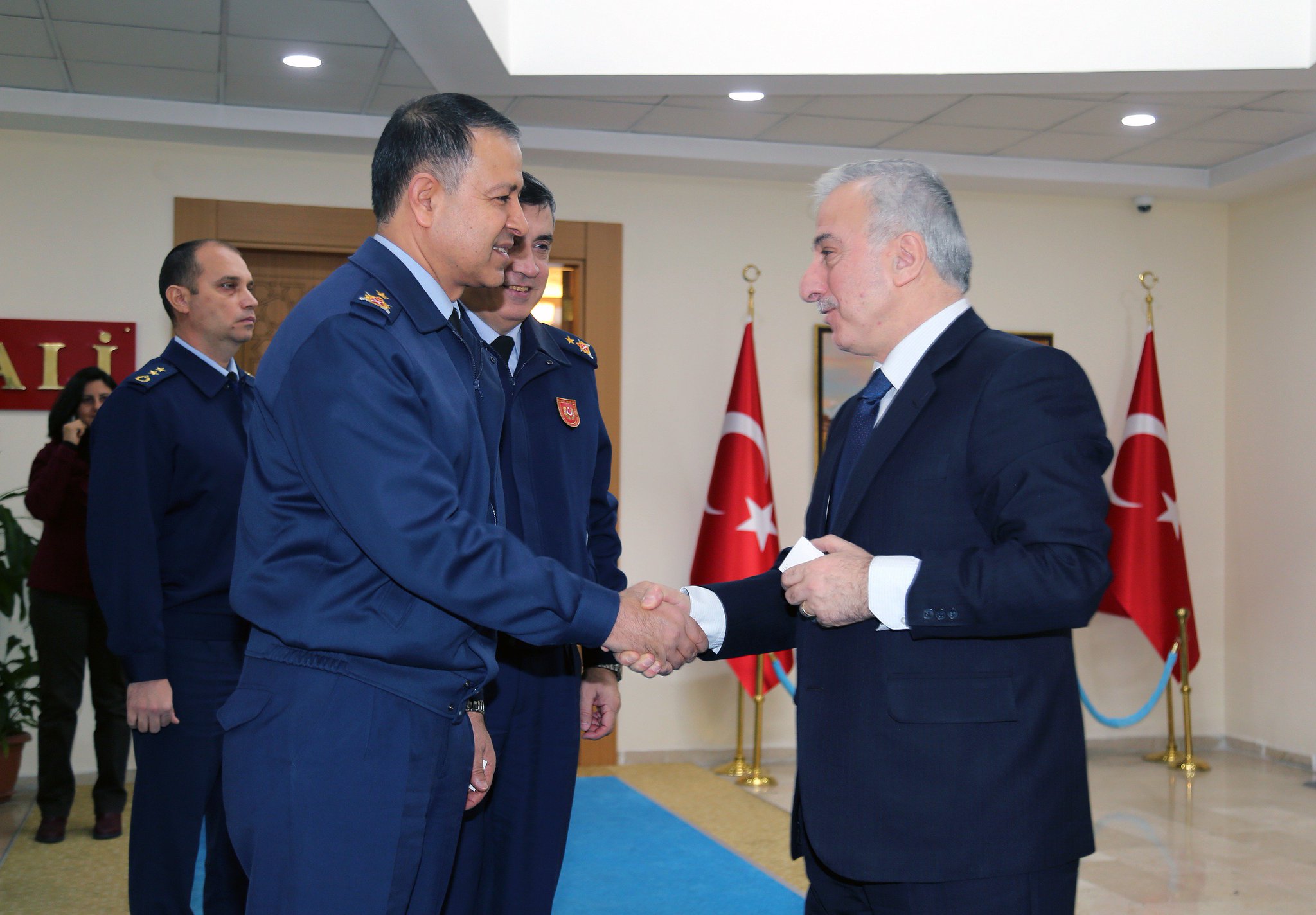 T.C.Kayseri Valiliği a Twitter: "Hava Kuvvetleri Komuntanlığından Daire Başkanı Tuğgeneral Ali Serin, Vali Kamçı'yı ziyaret etti… "