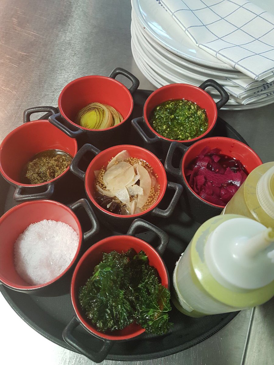 chrisjoneschef's tweet photo. Service tray @TheAA_Lifestyle https://t.co/vsRf96jFNy