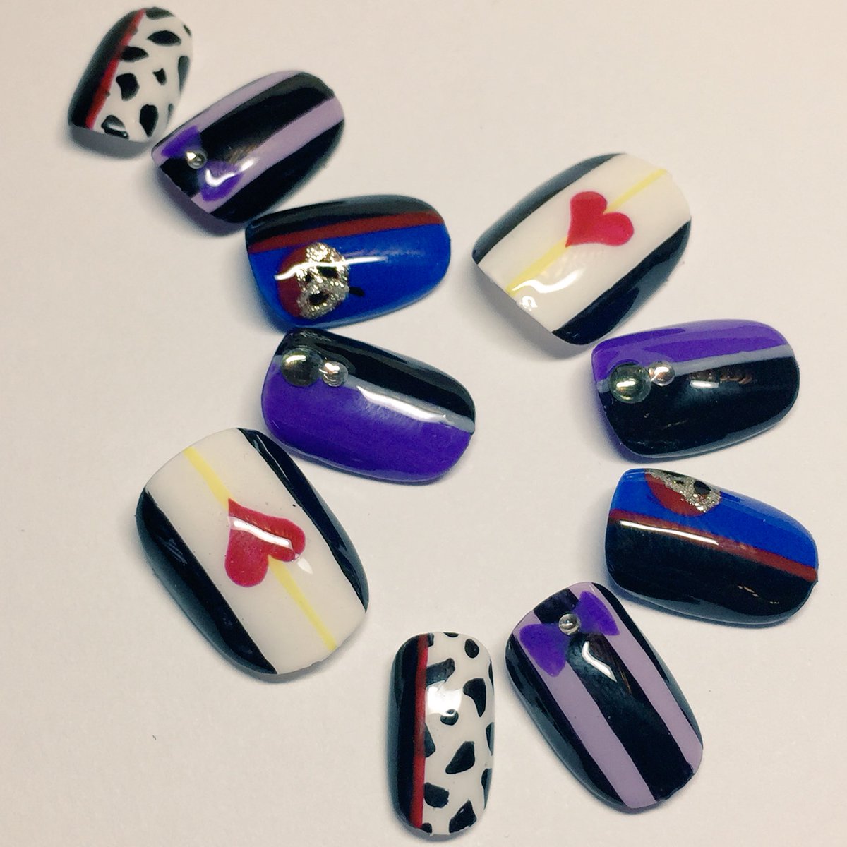 Koririo Nail على تويتر こちらも時期外れだけど ディズニーハロウィンネイル ヴィランズ手下の男子5人をまとめちゃいましたよ 痛ネイル ディズニーシー 手下