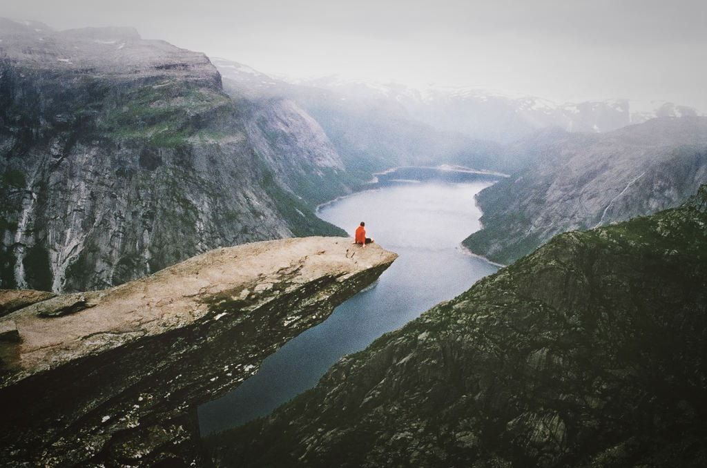 CultureTrip's tweet photo. The most daredevil things to do in Norway https://t.co/smkAL8qQqW https://t.co/tV3OXYUR7W