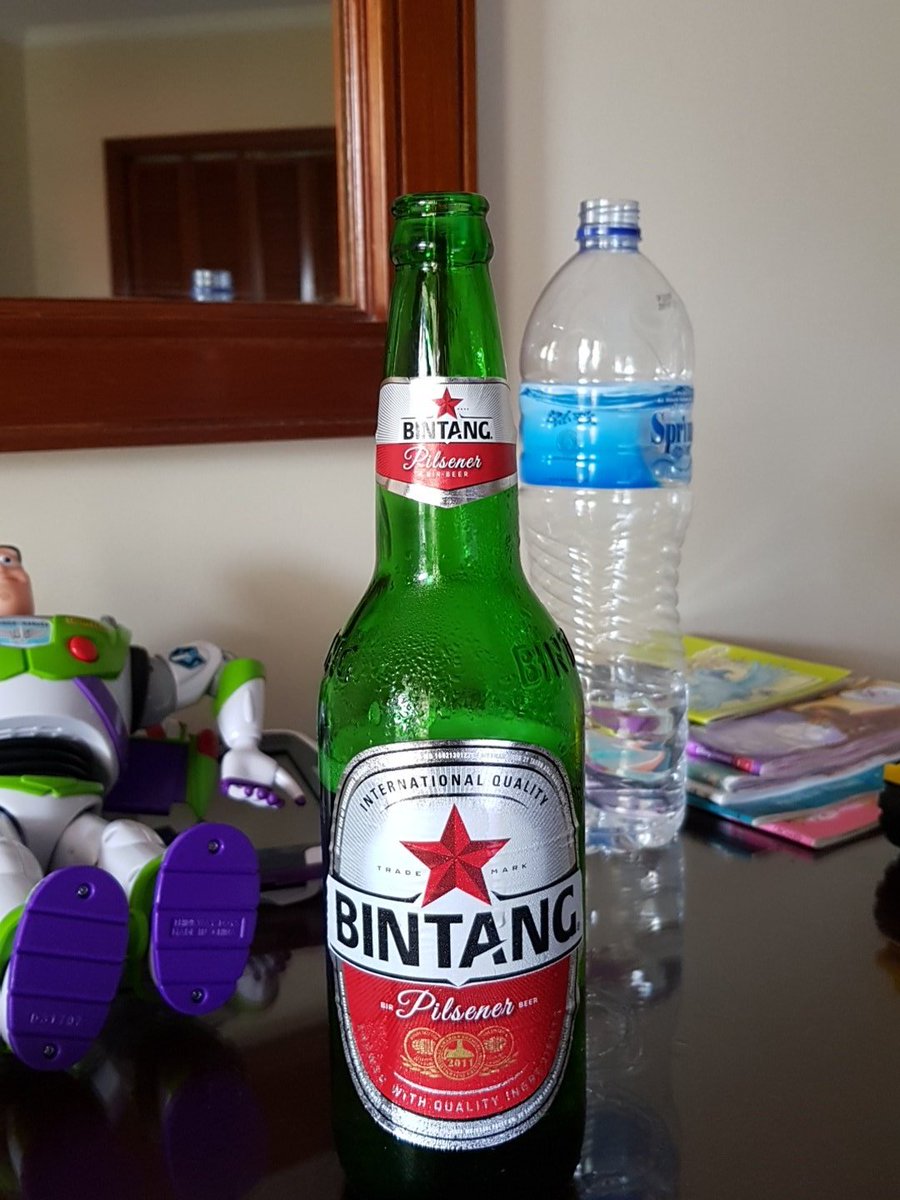 jb_bays's tweet image. Lost count number of #bintangs - even buzz is getting on the action...