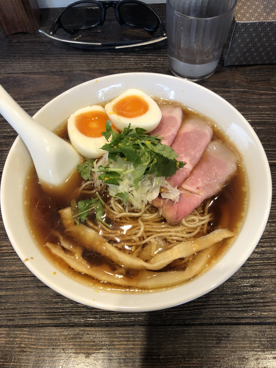 ট ইট র Boh 6string Bass 今年のラーメン食べ始めは三鷹市下連雀にある 中華そば向日葵 特製中華そば醤油 1 000 大山鶏と野菜の旨味が詰まった無化調スープにオリジナルの醤油だれをブレンド 仕上げの柚子油が全体の味を引き締めている 胚芽が練り込まれ ট ইট র Boh 6string Bass 今年のラーメン食べ始めは三鷹市下連雀にある 中華そば向日葵 特製中華そば醤油 1 000 大山鶏と野菜の旨味が詰まった無化調スープにオリジナルの醤油だれをブレンド 仕上げの柚子油が全体の味を引き締めている 胚芽が練り込まれ