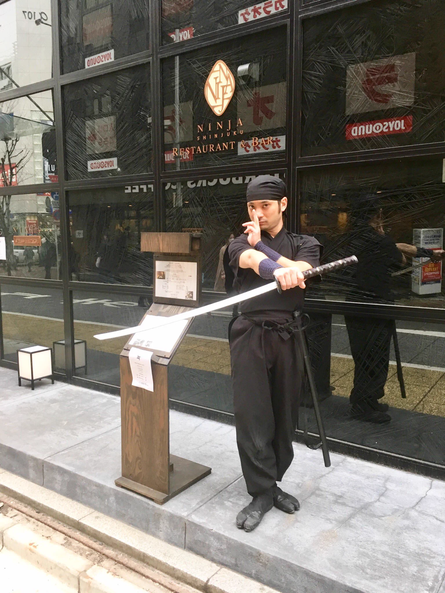デートにおすすめ？ww新宿に新しくできた忍者レストラン＆バーが気になる！