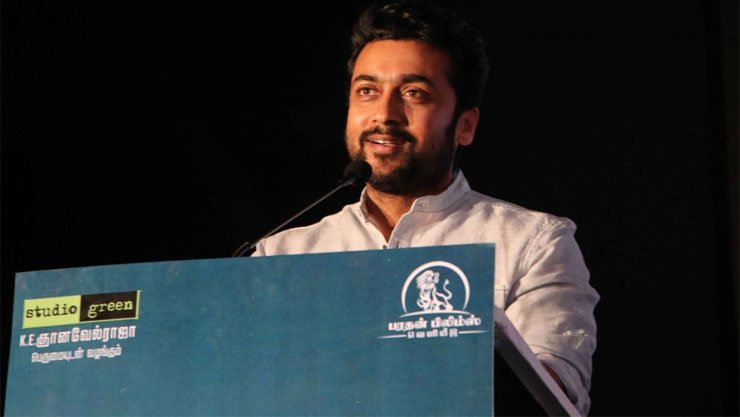 kalakkalcinema's tweet photo. தானா சேர்ந்த கூட்டம் பதில் இந்த சீன்ஸ் இல்லை - சூர்யா வெளியிட்ட சுவாரஷ்யங்கள்.!
https://t.co/yKfD4Ha1r3
#ThaanaaSerndhaKoottam #Suriya #TSK #TSKPressMeet #TSKAudioLaunch #TSKAlbum #KeerthySuresh https://t.co/mfrj4byHoa