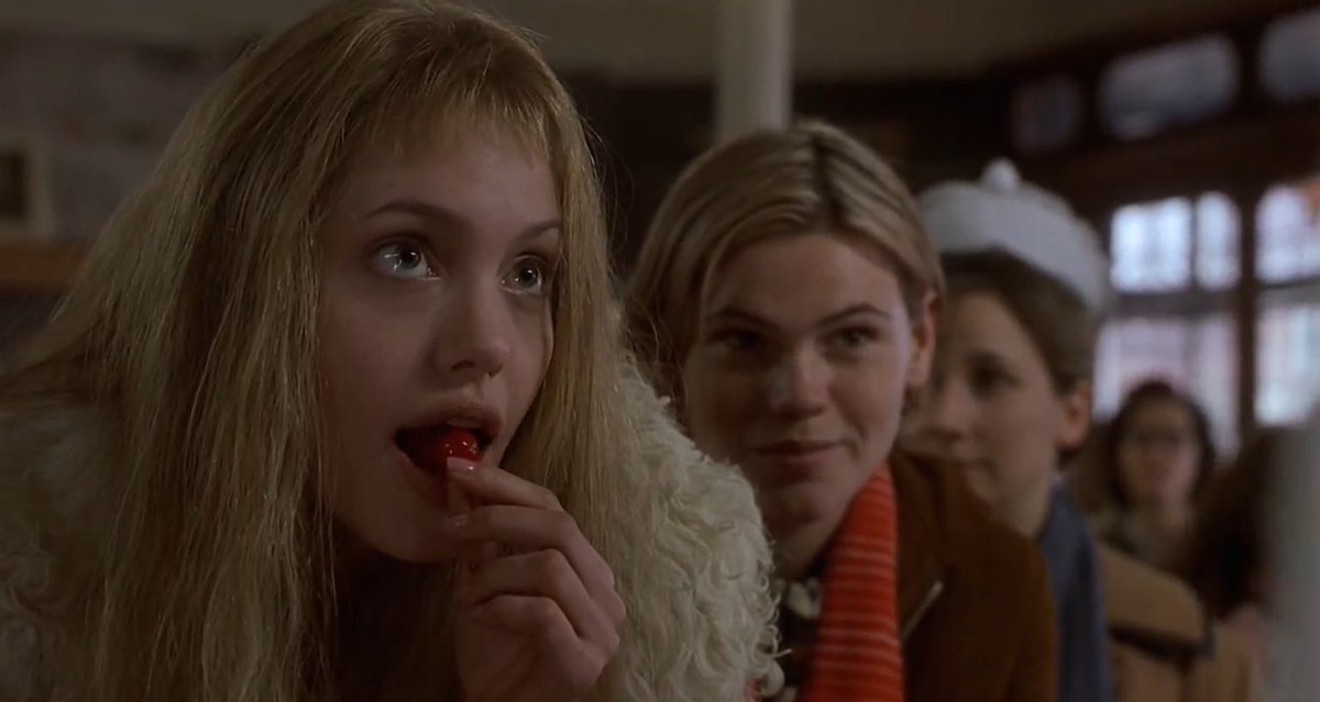 cuItcinema's tweet photo. girl interrupted, 1999 https://t.co/fvcICfUsHa