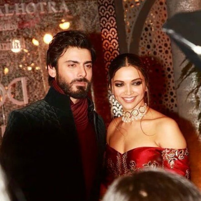 TheFawadFC's tweet photo. Here's wishing the gorgeous Deepika padukone a very Happy Birthday From our side!❤️ #HappyBirthdayDeepikaPadukone https://t.co/6sKysjgWdE