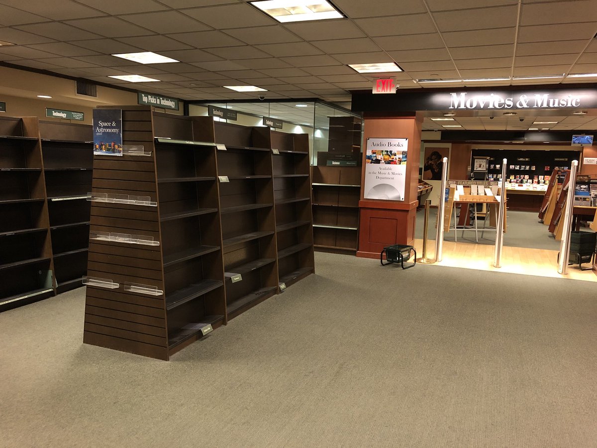 Dan Gallo On Twitter Bummer The Barnes Noble On Santa