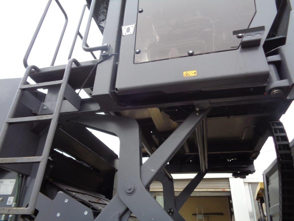 useddynapac's tweet photo. #dynapac #MF2500 #useddynapac.com #usedpaver #feeder
used MF2500CL Dynapac mobil feeder, 2017, 680 working hours distance control, camera system, light system, liftable platform, available in Germany, 
https://t.co/AUlck15nWr https://t.co/zSVIEfhJft