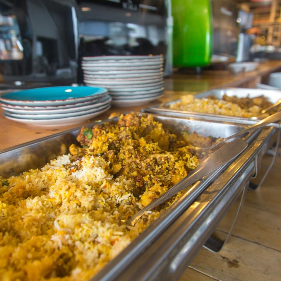 continentalbbd's tweet image. Traditional Friday Lunch served just the way you like it! Pop in for the tastiest Breyani in town. 

#traditional #breyani #sambals #muttondhall #rice #soji