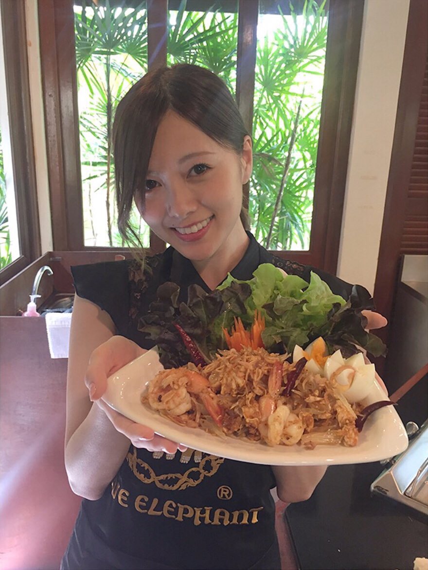 nogasuka's tweet photo. #齋藤飛鳥RT
#白石麻衣いいね

どっちの方が嬉しい？

齋藤飛鳥    RT

白石麻衣    いいね https://t.co/ansykxOsTm