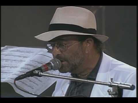mickgold10's tweet photo. Caruso - Luciano Pavarotti  &amp; Lucio Dalla (Live)
https://t.co/IBRnSqzdS6 https://t.co/04HWOLnwPo