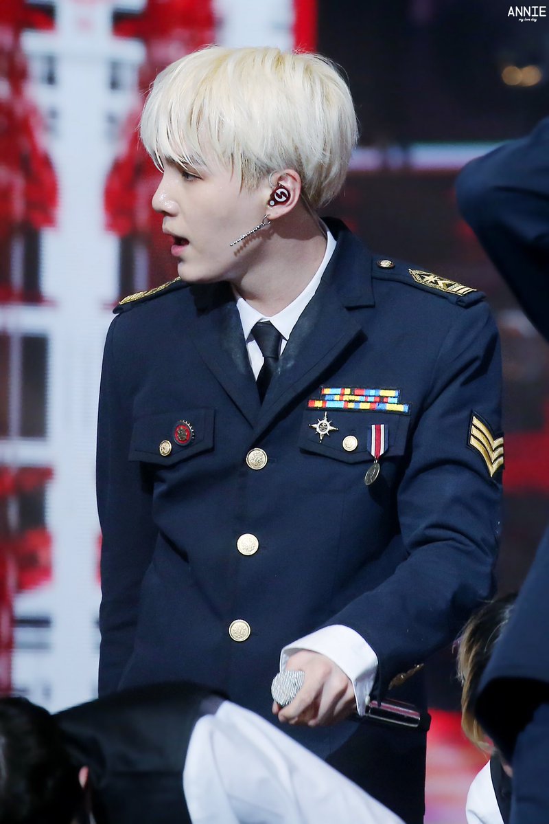 ETERNAL_LOVEU's tweet photo. #아미트친소

친화력 짱짱걸인 02년생 슈블임미다 (´ . .̫ . `)
트윗 다시 시작해서 트찐됬어오 .., 칭구해주세요 사랑함미다
둘째오빠 다섯째오빠 0.000613% 쪼꼼 더 조아함니당 (ㅅ´ ˘ `)♡
알티 마음 멘션 아무거나 남겨주세용 버선발로 뛰쳐나감니당 !! https://t.co/Ov6CUoWV15